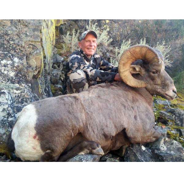 Specialty Hunts with Rawhide Outfitters